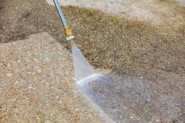 Best Playground Equipment Cleaning  in Robertsville, NJ